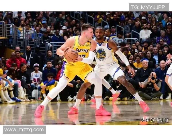 库里再次神准，勇士大胜湖人追平系列赛